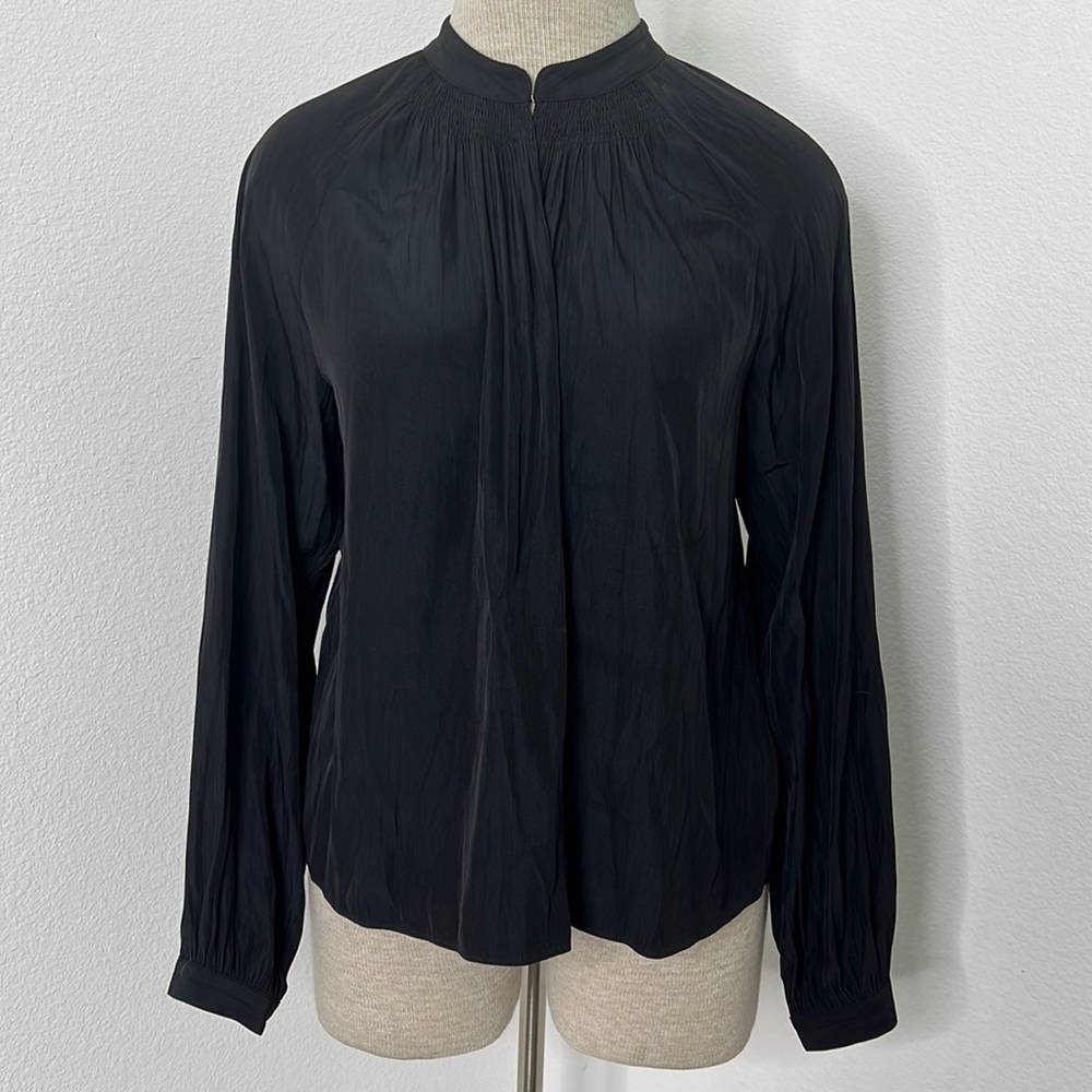 🔹 Wilfred Pull Over Top